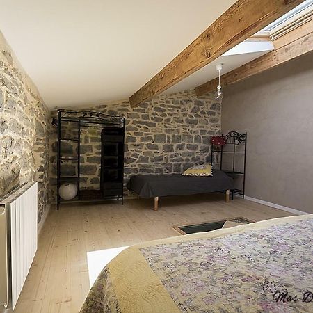 Mas De Guilhaumon Cote Hameau Villa Joyeuse Exterior photo
