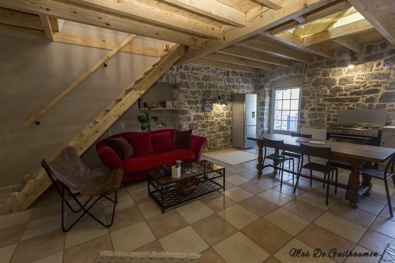 Mas De Guilhaumon Cote Hameau Villa Joyeuse Exterior photo